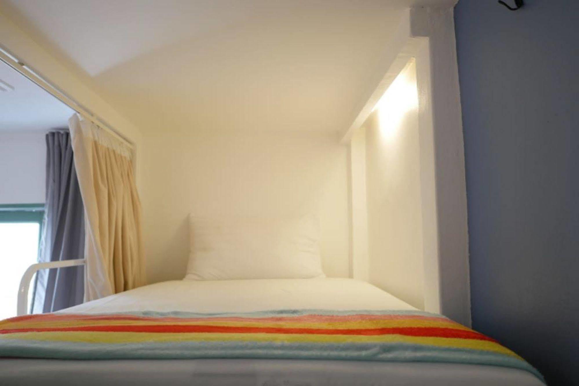 Sleepyowl Hostel Ban Bang Bao  外观 照片